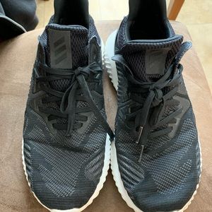 Adidas Alphabounce Men’s sneakers 9.5